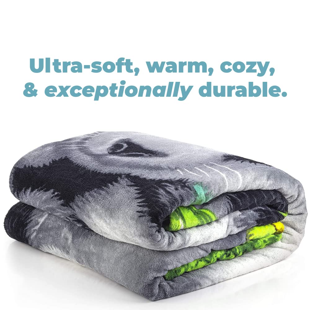 Dawhud Direct Precious Pandas Fleece Blanket for Bed, 75" x 90" Queen Size Panda Fleece Throw Blanket for Women, Men and Kids - Super Soft Plush Panda Blanket Throw