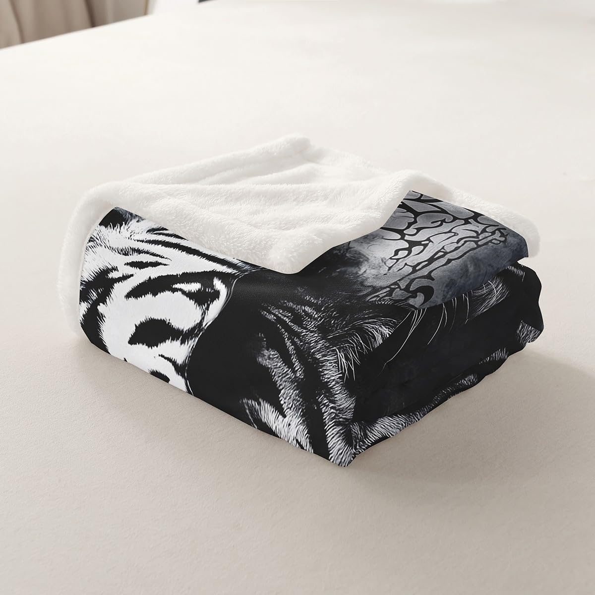 Erosebridal Tiger Fleece Blanket Twin Size African Safari Animal Sherpa Blanket Black and White Stripes Fuzzy Plush Throw 3D Wildlife Decor for Sofa Couch for Boys Adult Men Women