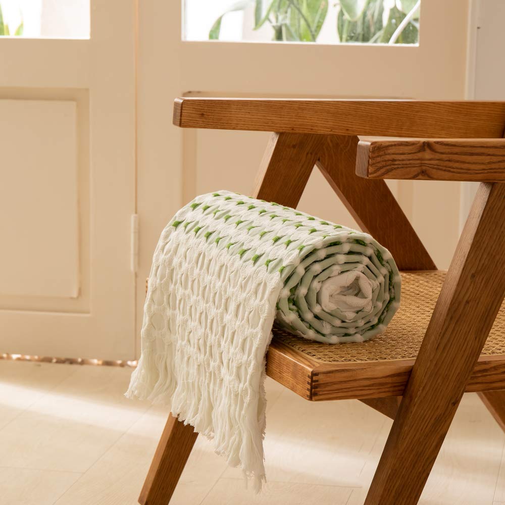 Simple&Opulence 100% Cotton Throw Blanket for Bed, Couch, Yarn Dyed Cable Knitted Jacquard Woven Blanket with Tassels, Soft Lightweight Cozy Breathable Farmhouse Decoration for All-Season(Green)