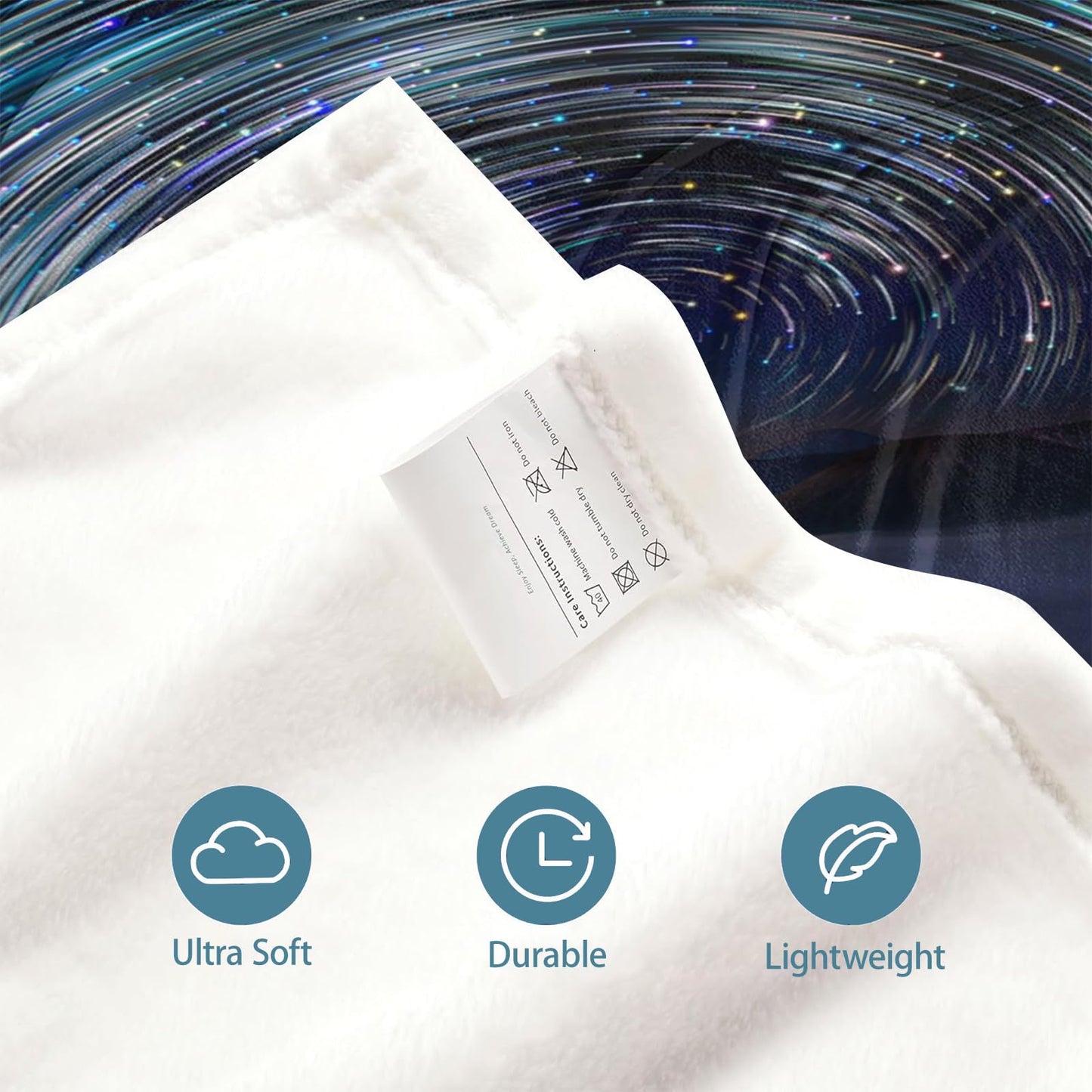Mounidso Cool Giraffes Flannel Blanket, Animal Theme Gifts for Women, Soft Warm Lightweight Blankets for Living Room, Home, Sofa, Travel Decor 50" x 60"