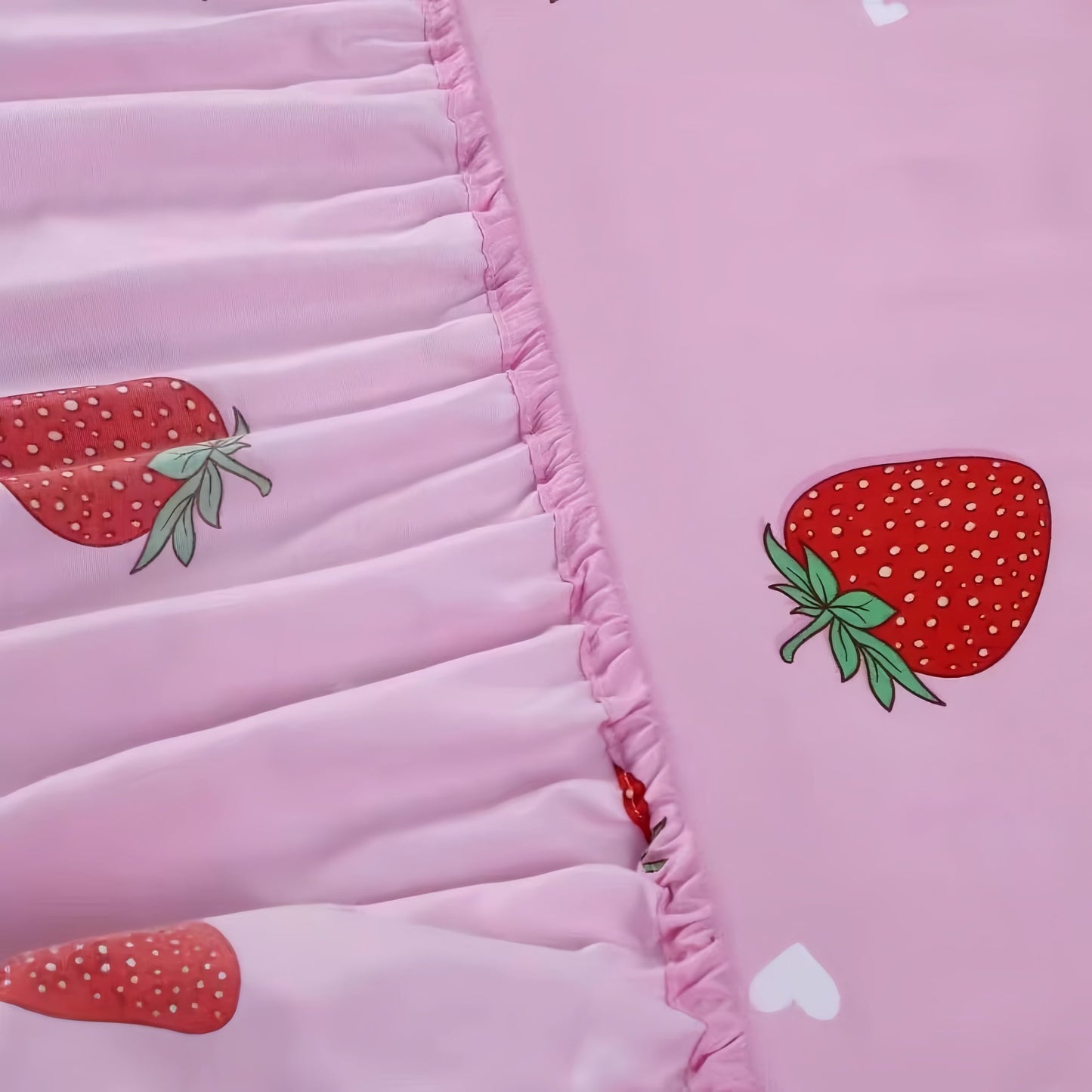 SDY 4 Pieces Strawberry Bedding Sheets,Queen Size Red and Pink Strawberry Print Sheet Set with 1 Kawaii Top Flat Sheet + 1 Deep Pocket Fitted Sheet + 2 Pillowcases for Teen Girls