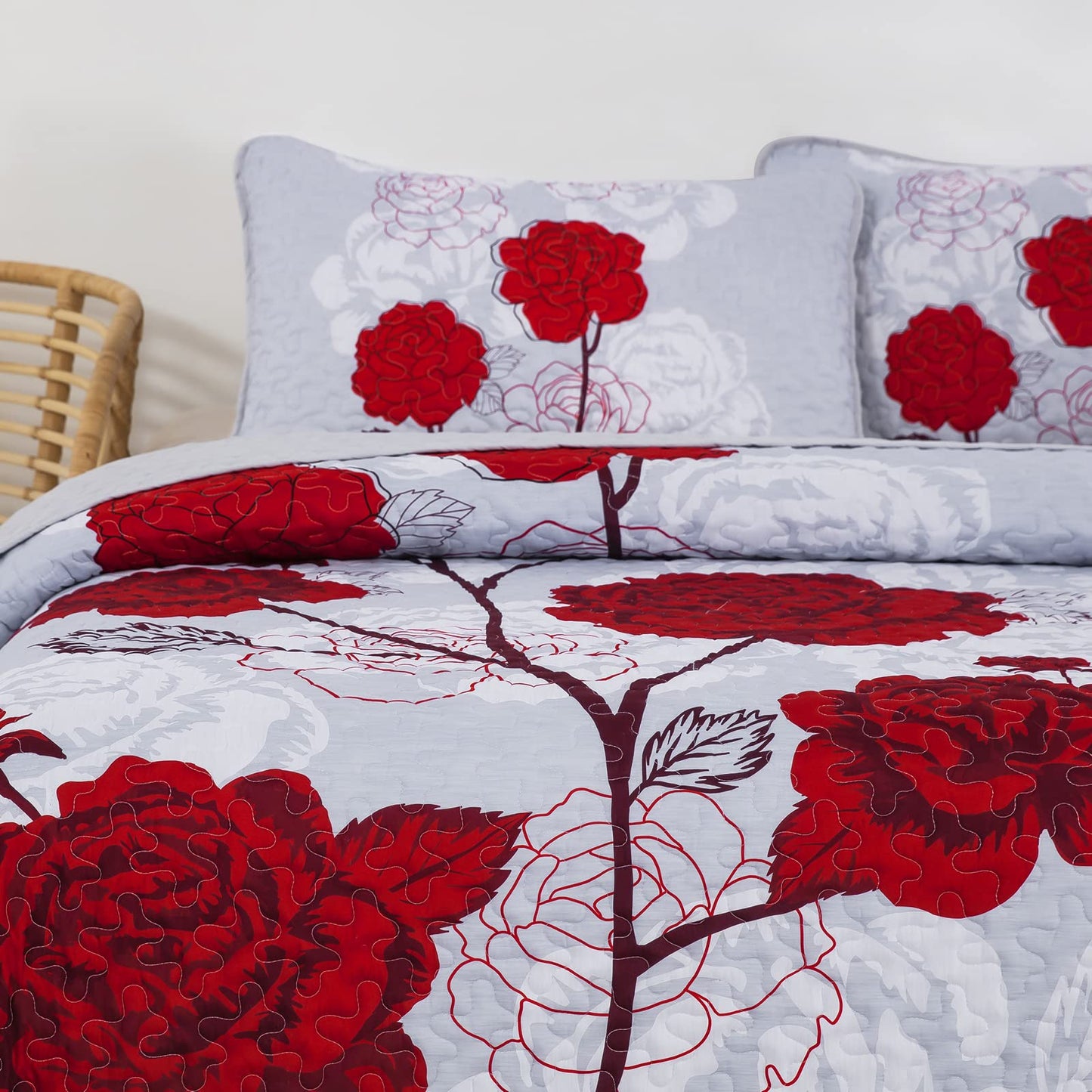 Anibedding Floral Quilt Set King Size,Elegant Red Floral Printed Bedspread Coverlet 3 Pieces Soft Microfiber Bedding Set with 2 Pillowcases for All Season(104"×90")