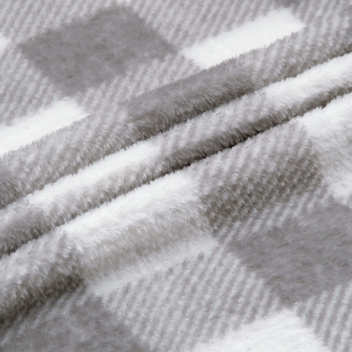 BEDELITE Fleece Throw Blanket for Couch Sofa Bed, Buffalo Plaid Decor Grey and White Checkered Blanket, Cozy Fuzzy Soft Lightweight Warm Blankets for All Seasons