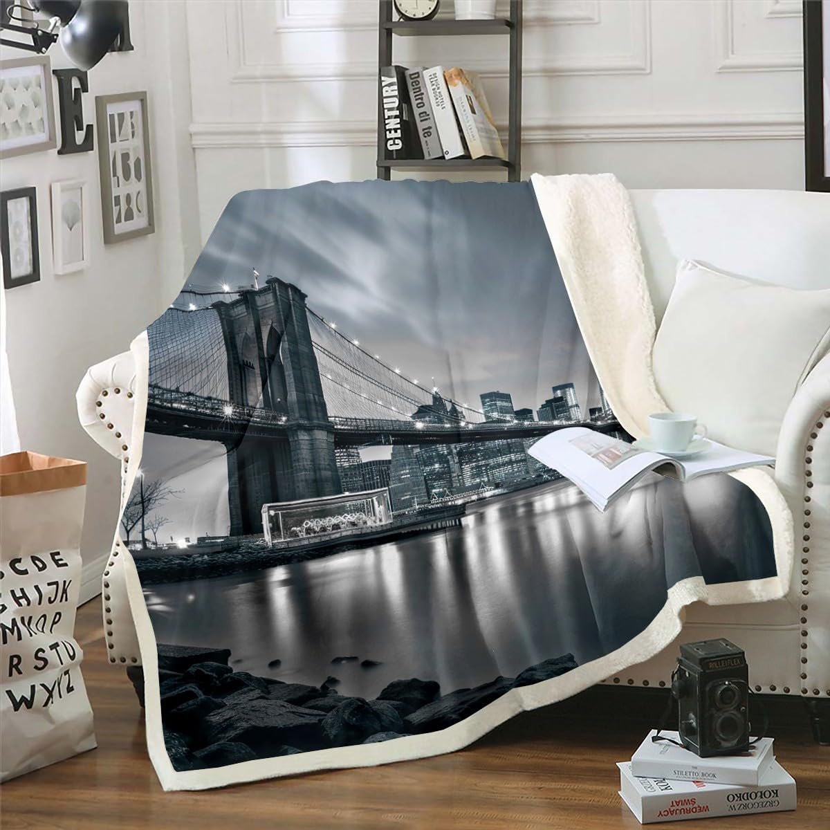 Feelyou Brooklyn Bridge Sherpa Blanket Kids New York City Black and White Fleece Throw Blanket Famous Town Image Fuzzy Blanket for Sofa Bed Couch Decor,Throw 50x60 Inches