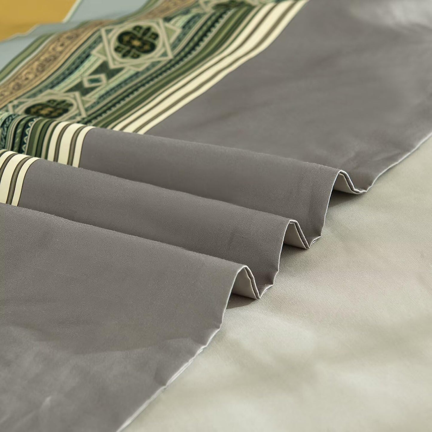 mixinni King Size Duvet Cover Set - 3PC Garden Style Long Staple Cotton Golden Floral Bedding, Chinoiserie Chic Botanical Print, Reversible Design, Zipper Closure, Soft & Breathable for Him & Her