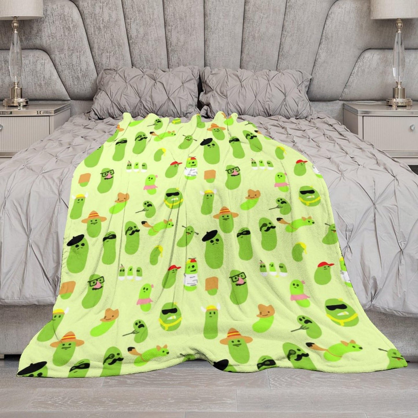 Pickles Throw Blanket for Teens Boys Girls and Adults Soft Warm Cozy Funny Midweight Food Flannel Blankets for Couch Sofa Bed Camping Travel Home Decor 40" X 50"