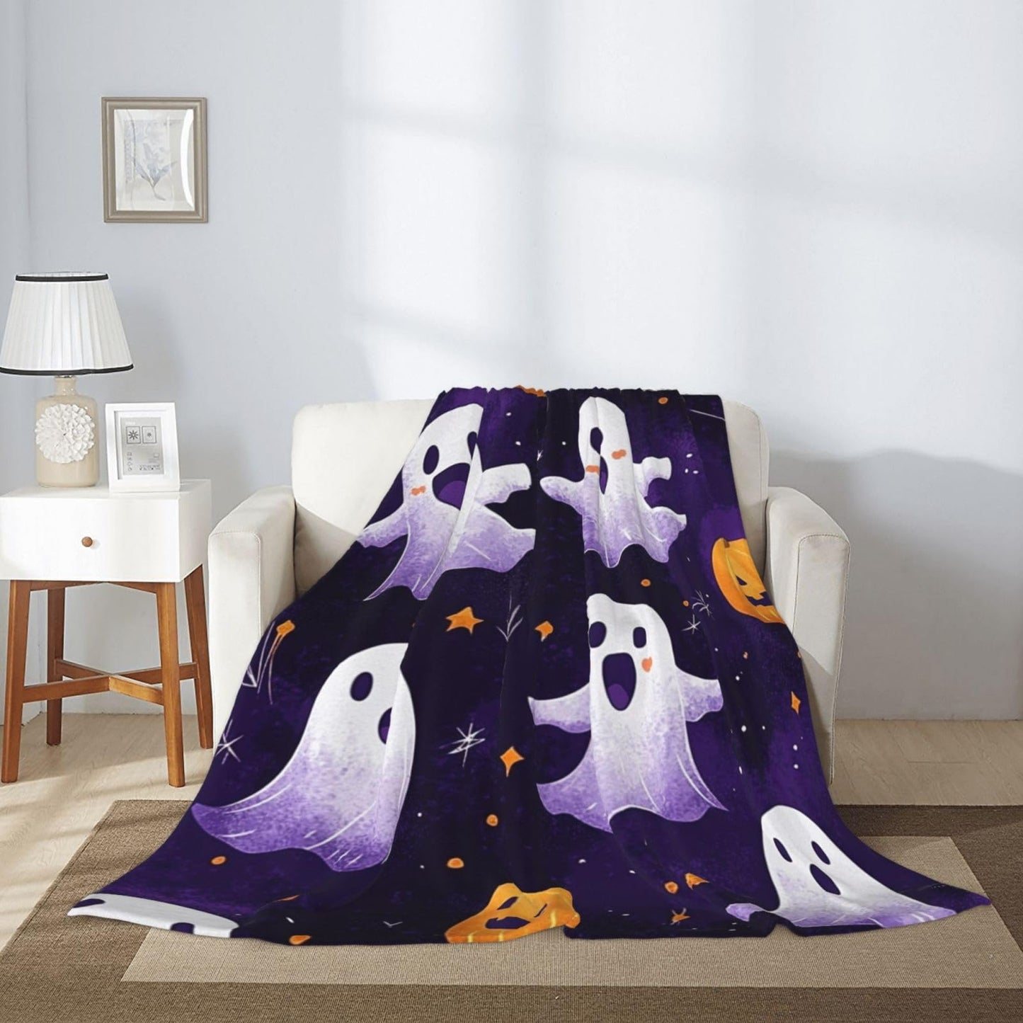 CDSASHCA Spooky Cute Flannel Blanket,Soft Fleece Throw with Smiling Ghosts Motif,Lightweight & Warm,Ideal for Fall Snuggles Or Festive Presents,Vibrant Design,Gifts for Friedns and Family 60X80 Inch