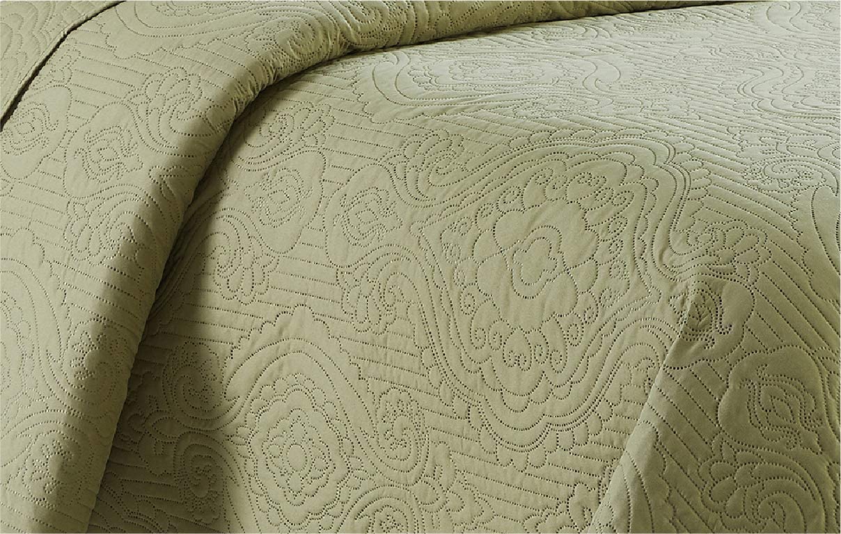 Home Collection 3pc Full/Queen Over Size Luxury Embossed Bedspread Set Light Weight Solid Sage Green New