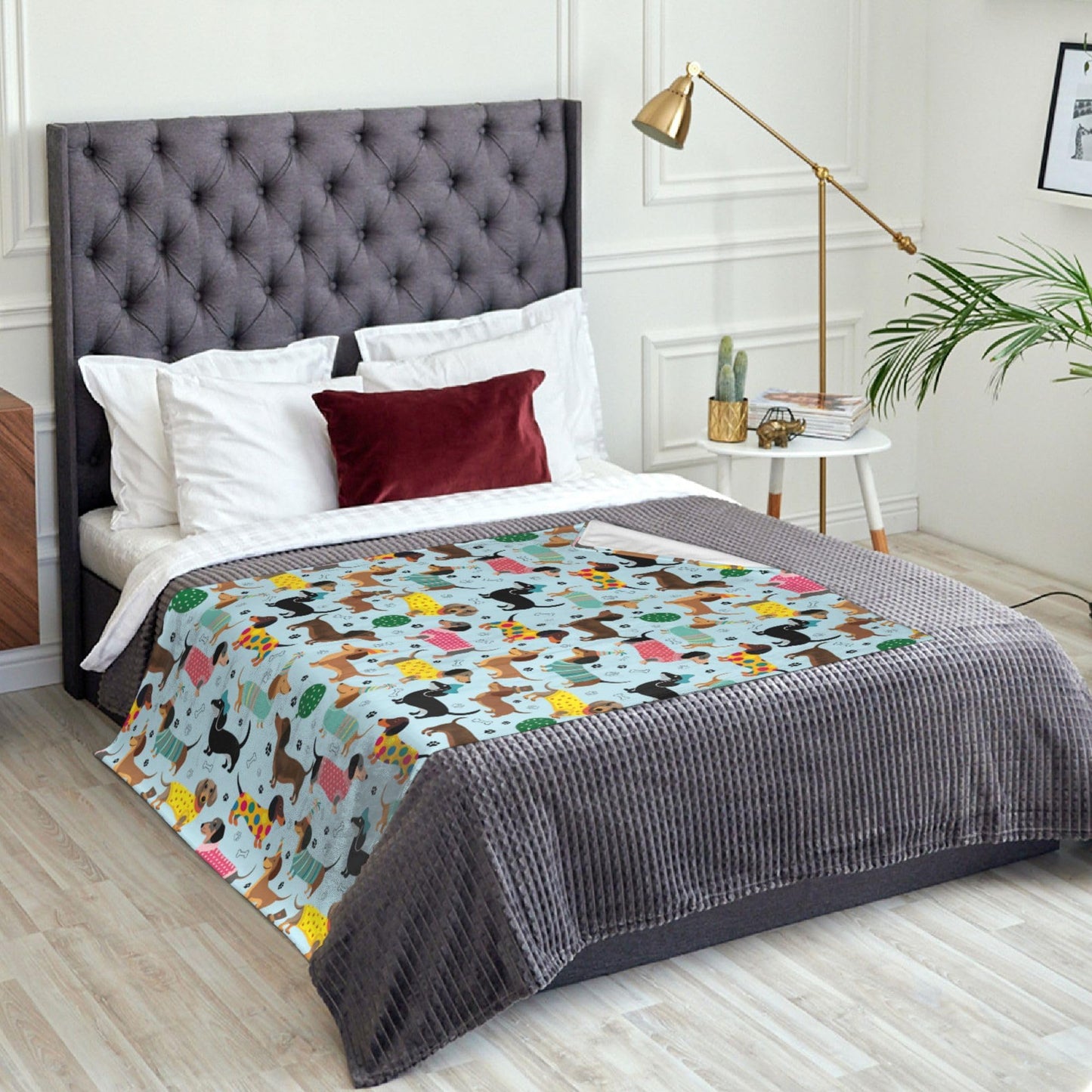 Happy Dachshund Weiner Dog Flannel Throw Blanket Soft Cozy Dog Blanket for Living Room Couch Sofa Bed 50 x 60 Inches