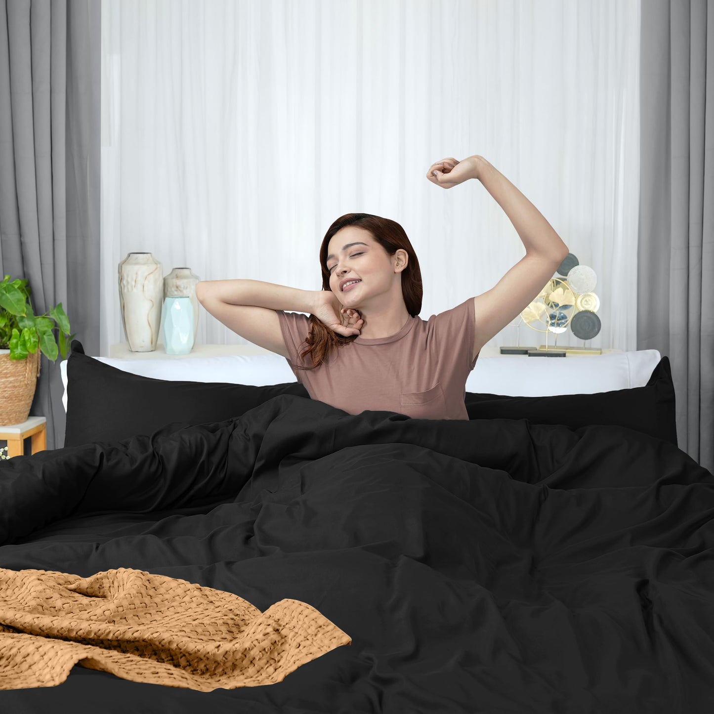 Utopia Bedding Duvet Cover Queen Size - 3 Piece with Zipper Closure - 1 Comforter Cover 90X90 Inches & 2 Pillow Shams 20X26 Inches (Black) Comforter Not Included