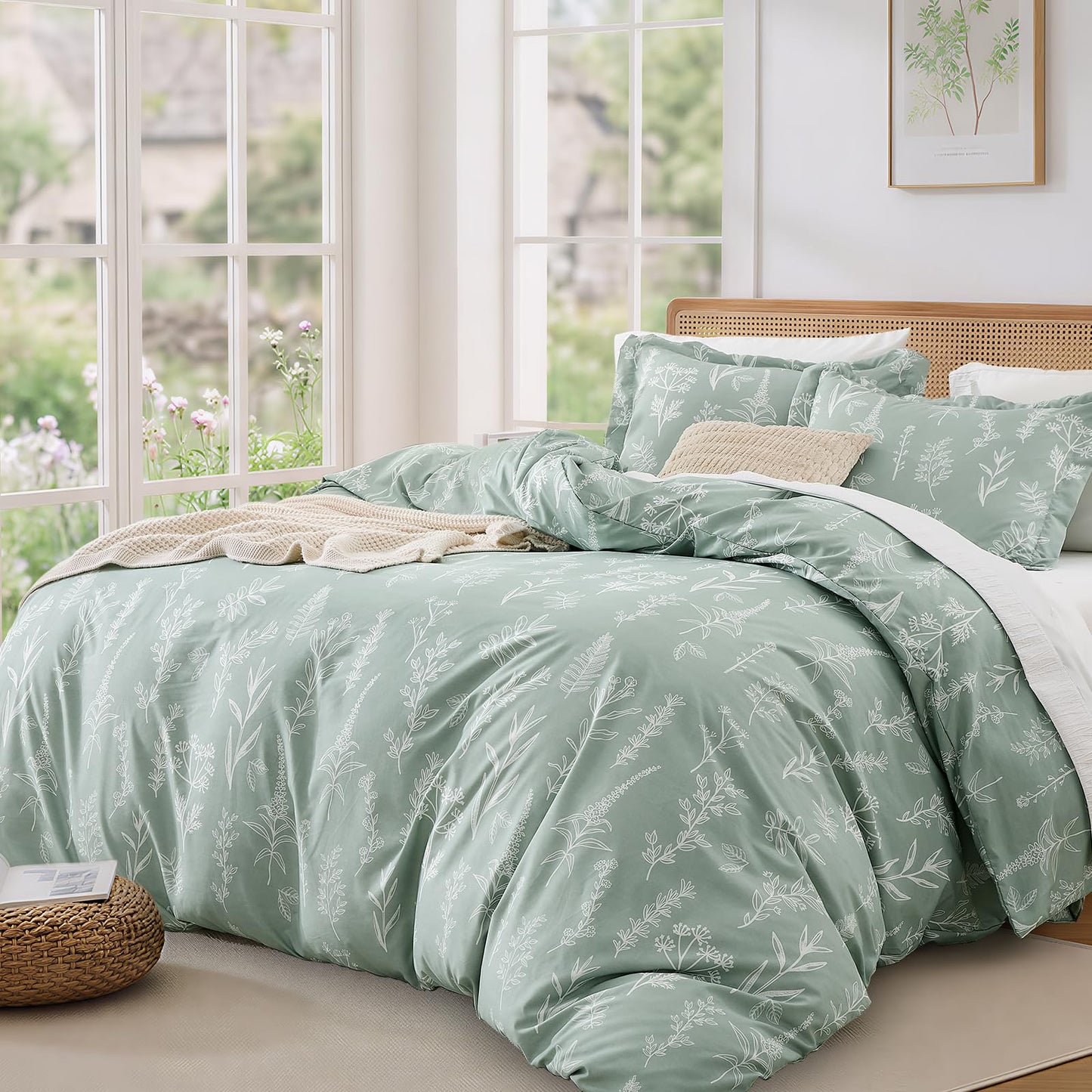 MUXHOMO Duvet Cover Queen Size, Reversible Floral Green Duvet Cover Set with Zipper Closure, 3 Pieces Botanical Patterns Soft Microfiber Bedding Set with 4 Ties (90"x90", 2 Pillow Cases)