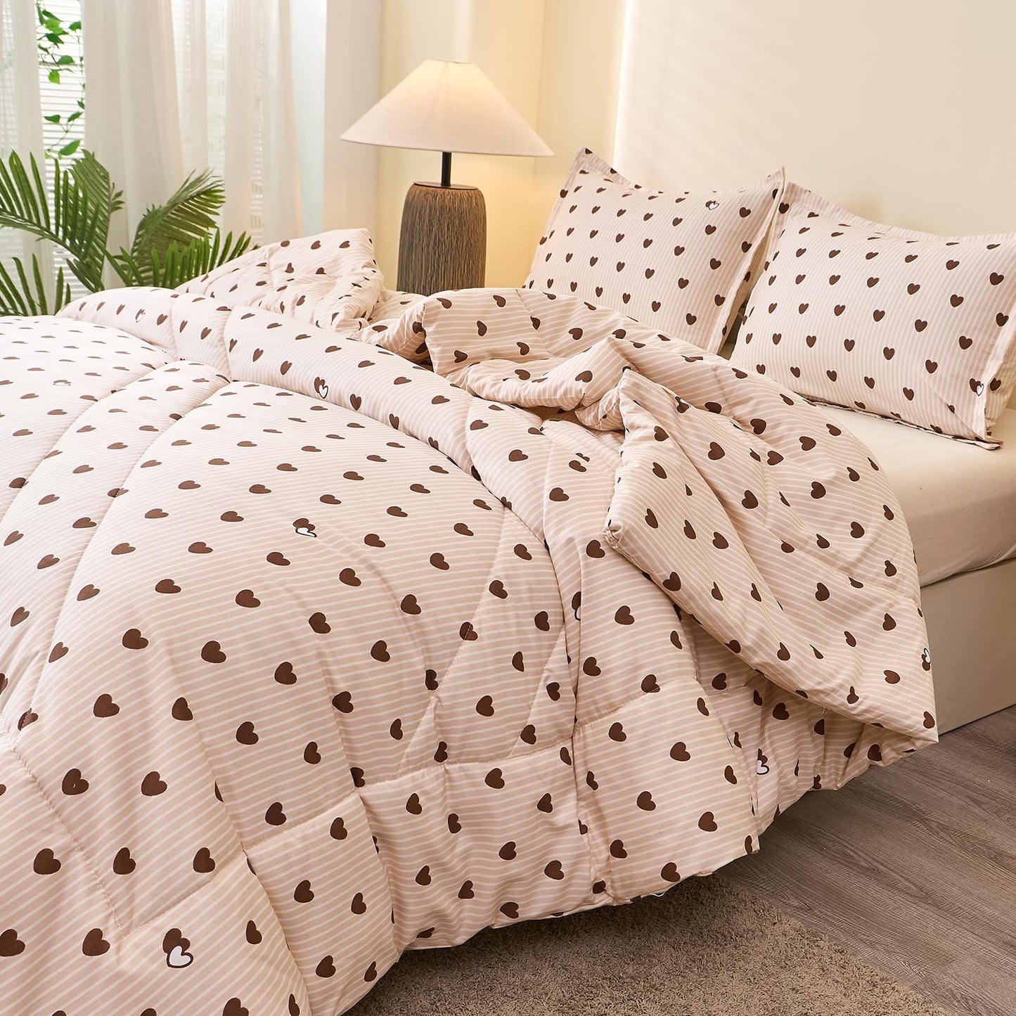 Caressma Comforter Girls Brown Heart Striped Pattern Bedding Cute Soft King Comforter Set 3 Pieces with Pillowshams for All Seasons