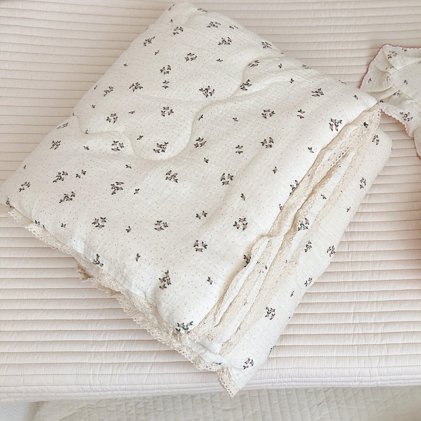 BuLuTu Pink Flower Toddler Blanket Double Layers Cotton Muslin Quilted Blanket Toddler Girls Boys Comforter (No Pillow) Kids Room Decor, Primrose Pattern, 47"x59"