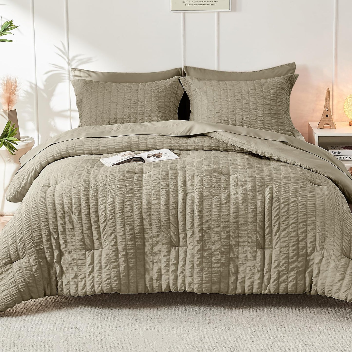 HYMOKEGE Linen Oversized Queen Comforter Set Seersucker 7 Pieces, All Season Luxury Bed in a Bag for Bedroom, Bedding Set with Comforter, Sheets, Pillowcases & Shams