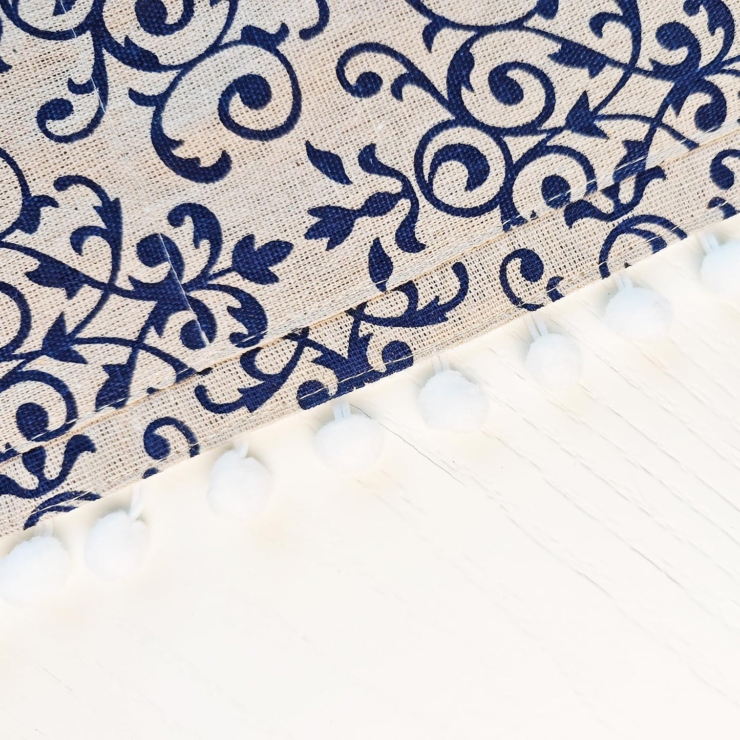 COMFEELING Coffee Table Cloth Rustic Style Living Room Center End Table Cover with Pocket, Cotton Linen Tablecloth (Blue Flower,23.6×63 Inch)