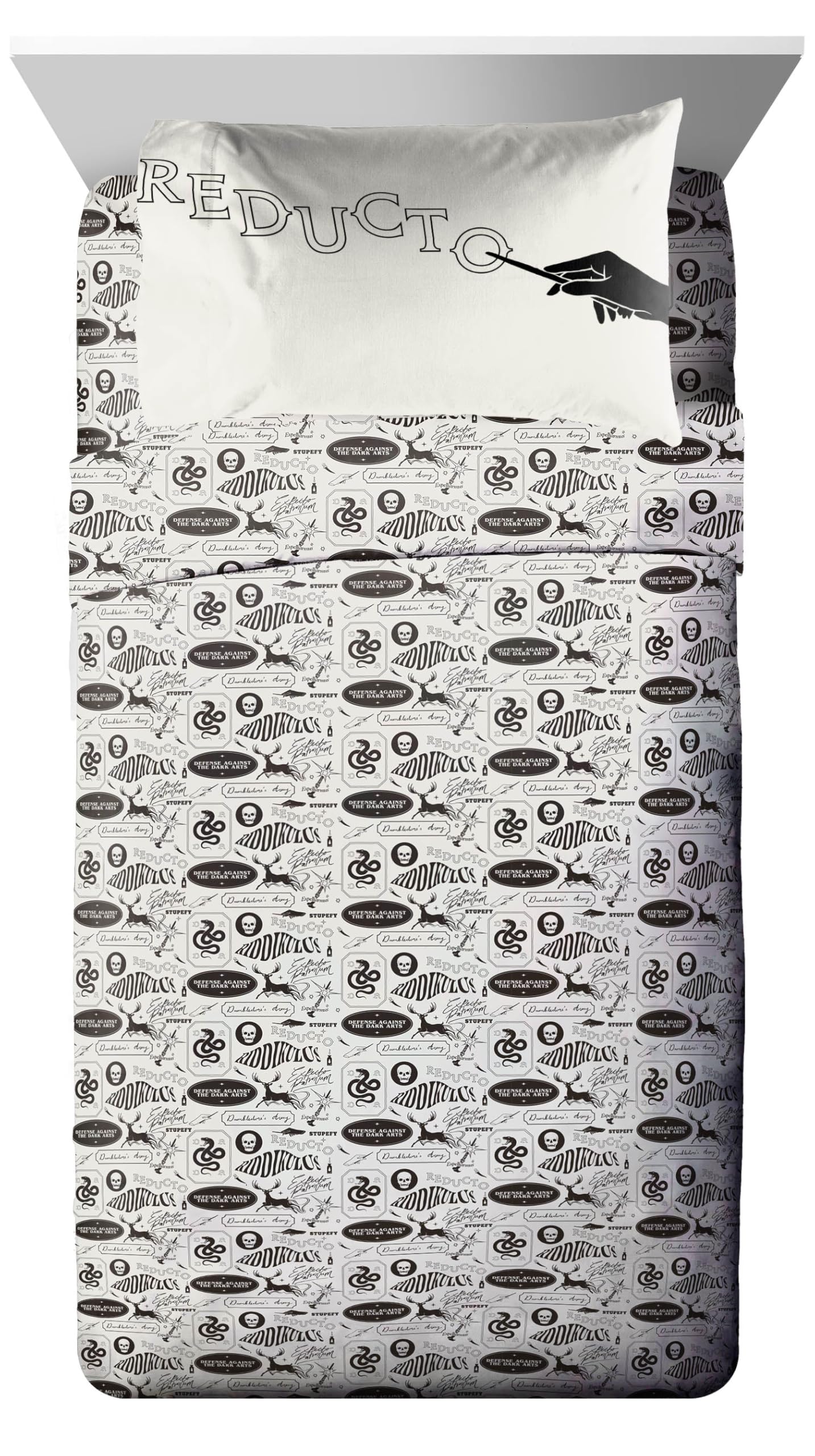 Jay Franco Kids Comforter Set Includes Sheets and Pillow Covers - Soft and Cozy Bed Set for Stylish Room Decor, Blue - Harry Potter, 5 Piece Twin Size Bedding