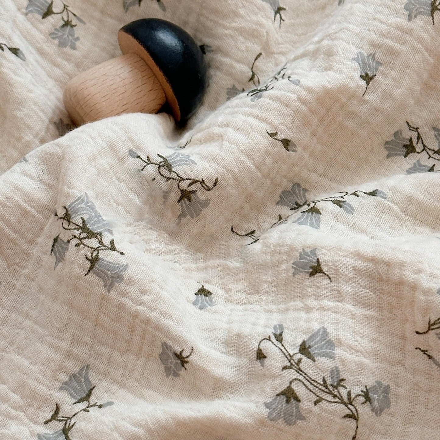 BuLuTu Muslin Duvet Cover Queen Bedding Set, Chic Shabby Floral Ruffles Quilt Cover 90"x90", Gauze Cotton Comforter Cover with 2 Pillowcases, Hyacinth Pattern, Zipper Closure, All Season