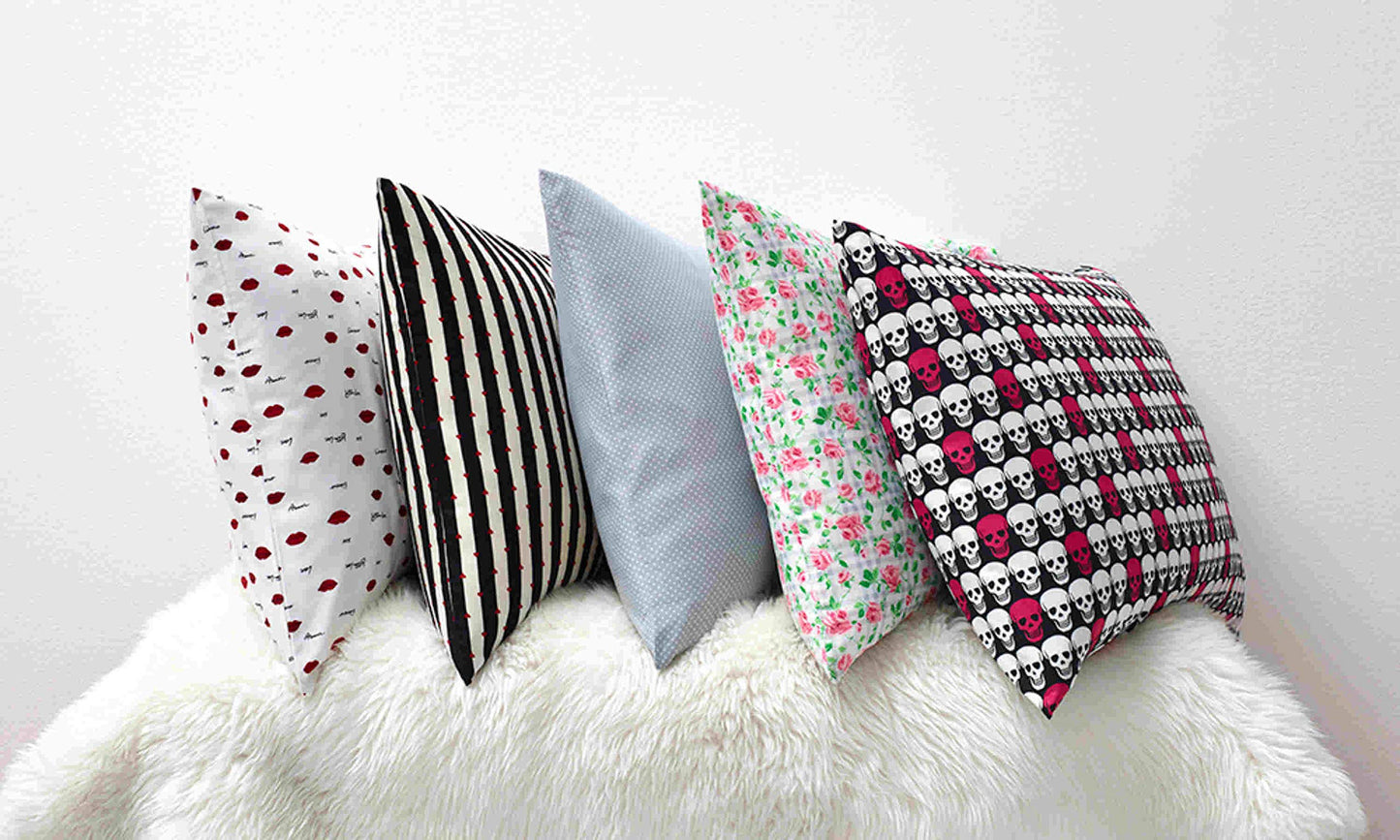 Betsey Johnson - Queen Bed Sheets, Soft & Lightweight Bedding, Fade & Wrinkle Resistant (Wonderland Stripe, Queen)
