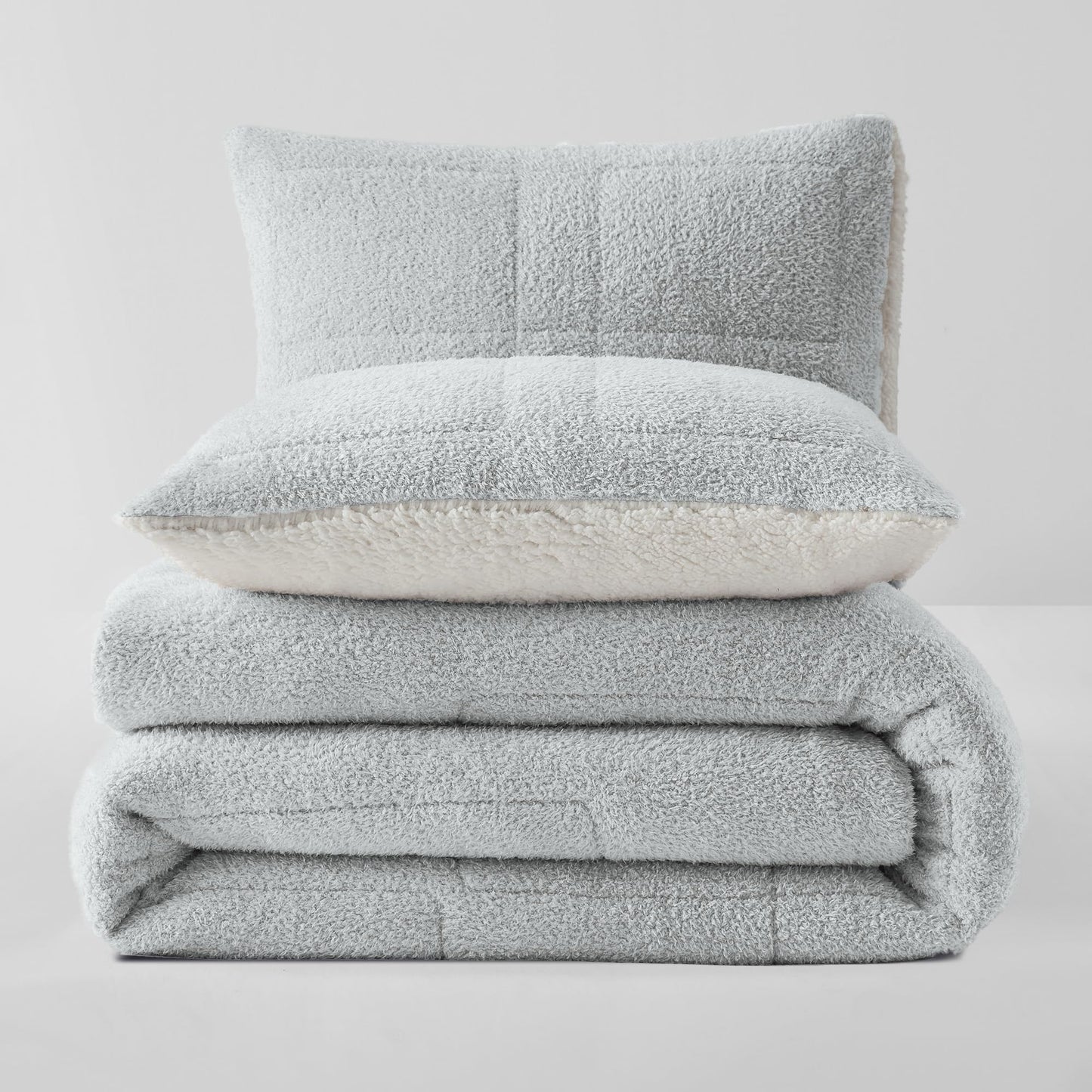 Wonderful Grey Tufted Textured Fleece Comforter Set King Size, 3 Pieces Fluffy Faux Teddy Fur Lightweight Comforter Sets with Pillow Shams, Soft Shaggy Plush Bedding Set for Winter