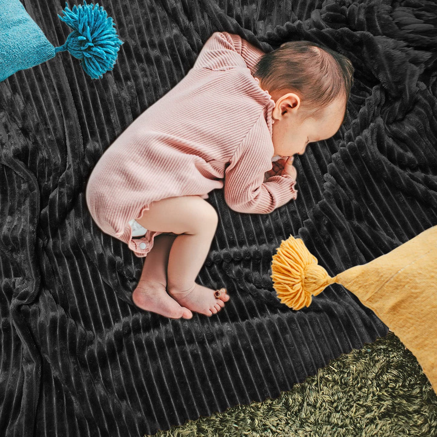 DISSA Fleece Blanket Throw Size – 51x63, Black – Soft, Plush, Fluffy, Fuzzy, Warm, Cozy – Perfect Throw for Couch, Bed, Sofa - with Pompom Fringe - Flannel Blanket Throw Blanket