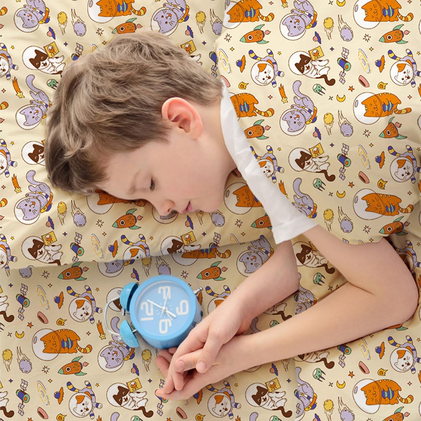 LONAVA Twin Sheet Set Kids - 3 Pieces Soft Microfiber Cartoon Style Bedsheets for Boys Girls Teens, Oeko TEX, Breathable Deep Pocket Sheets, (Space Cat)