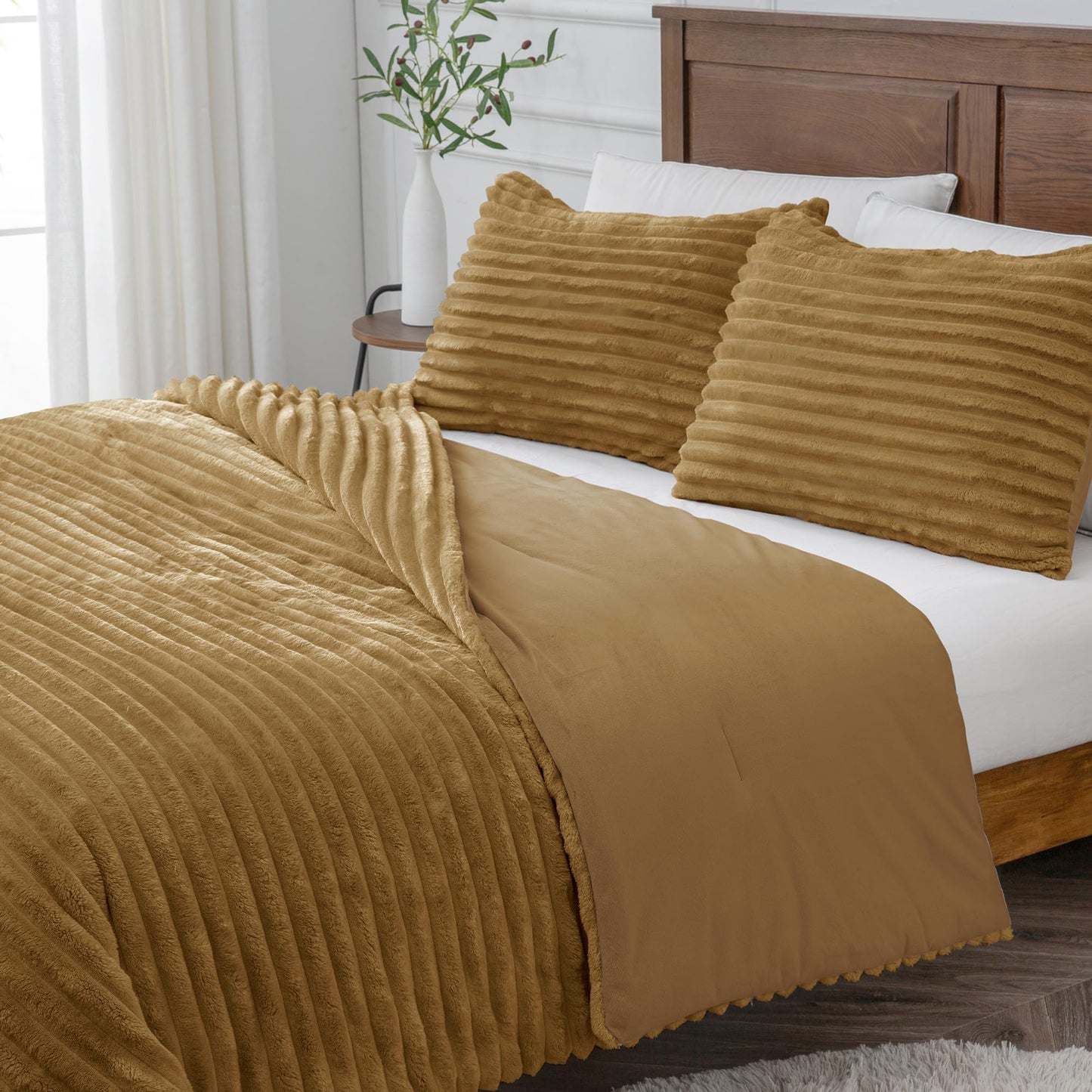 BEDELITE Fleece Queen Comforter Set -Super Soft & Warm Fluffy Brown Bedding, Luxury Fuzzy Heavy Bed Set for All Season with 2 Pillow Cases