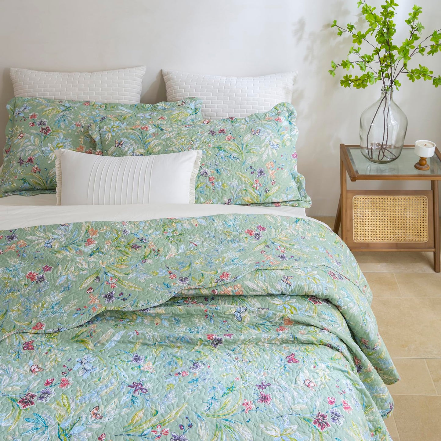Masaca Oversized King Bedspread 128"x120",Green Floral Quilt Set Oversized 3Pcs Lightweight Flower Bird Butterfly Print Botanical Scallop California King Size Bedding Coverlet Extra Large