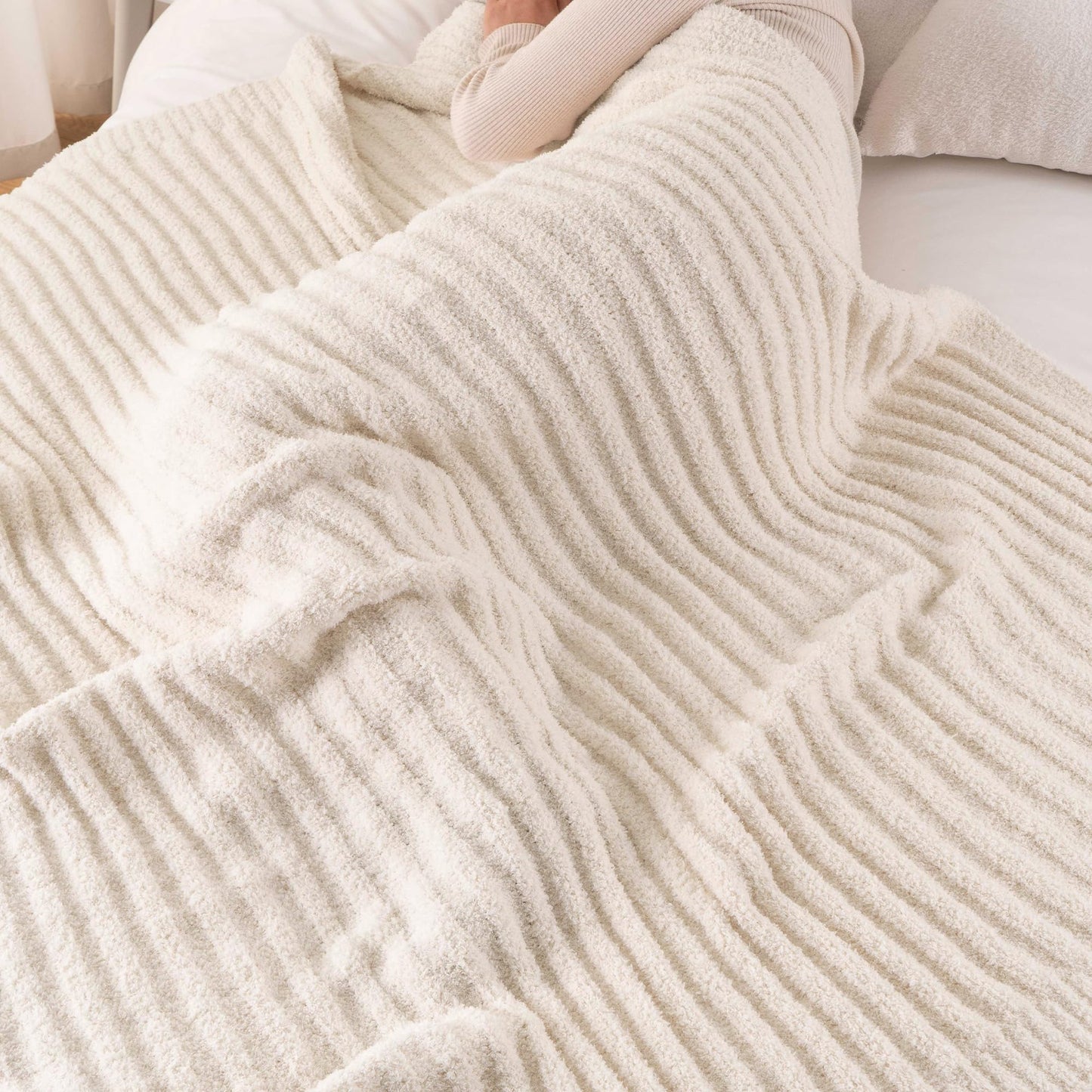 BATTILO White Throw Blanket for Couch, Knit Fuzzy Plush Cream Throw Blankets, Warm Cozy Lightweight Blanket for Bed, Sofa, Home Decor, 50"x60"