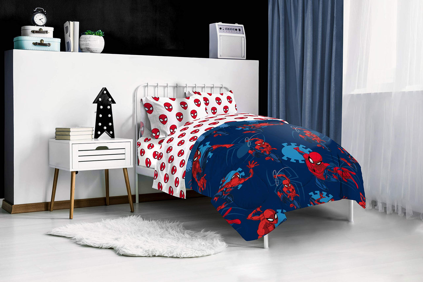 Jay Franco Marvel Spiderman Spidey Daze 5 Piece Full Bed Set - Includes Reversible Comforter & Sheet Set Bedding - Super Soft Fade Resistant Microfiber (Official Marvel Product)