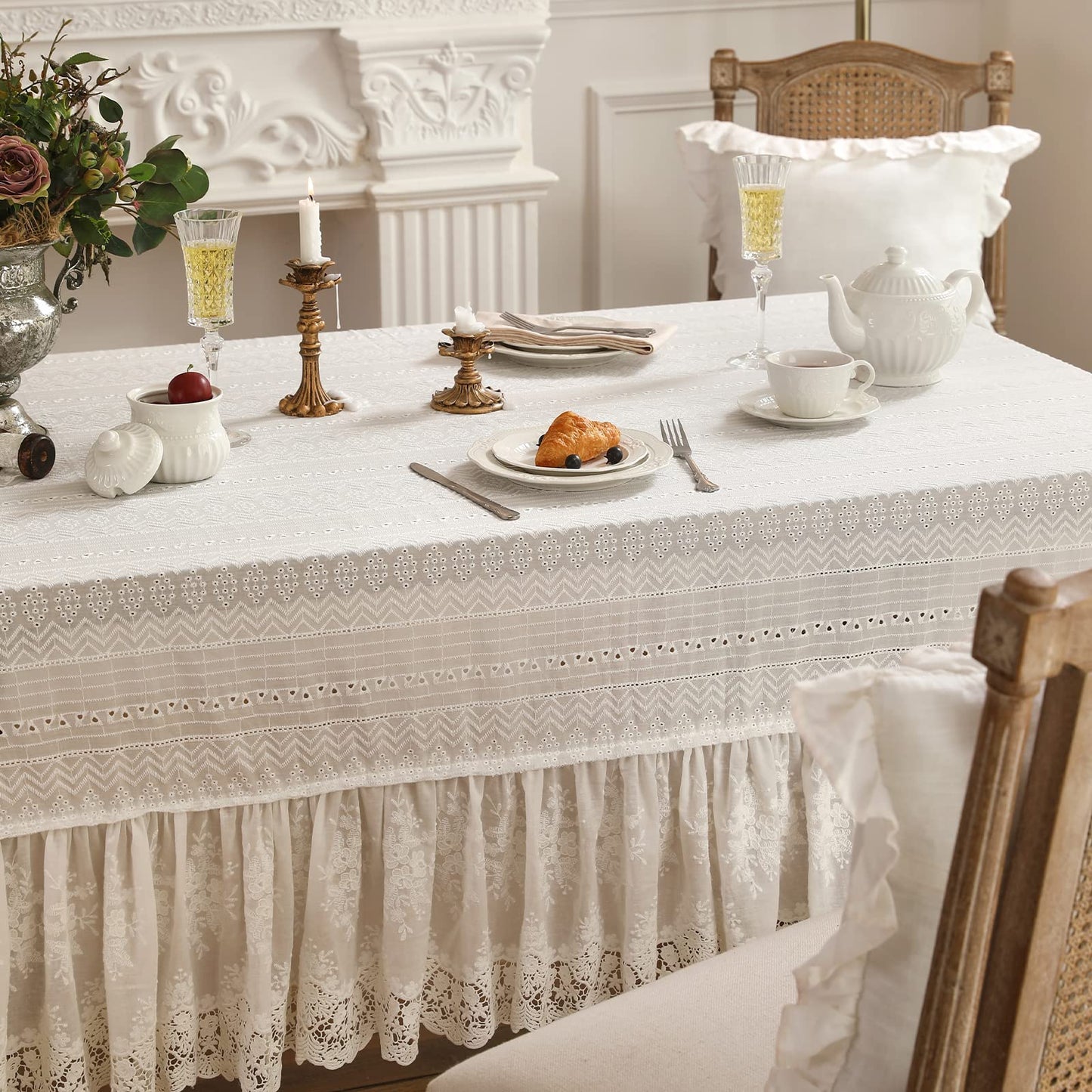 patdrea Vintage French Lace Cotton Table Cloth,Rectangular 67"x118"-Neumann