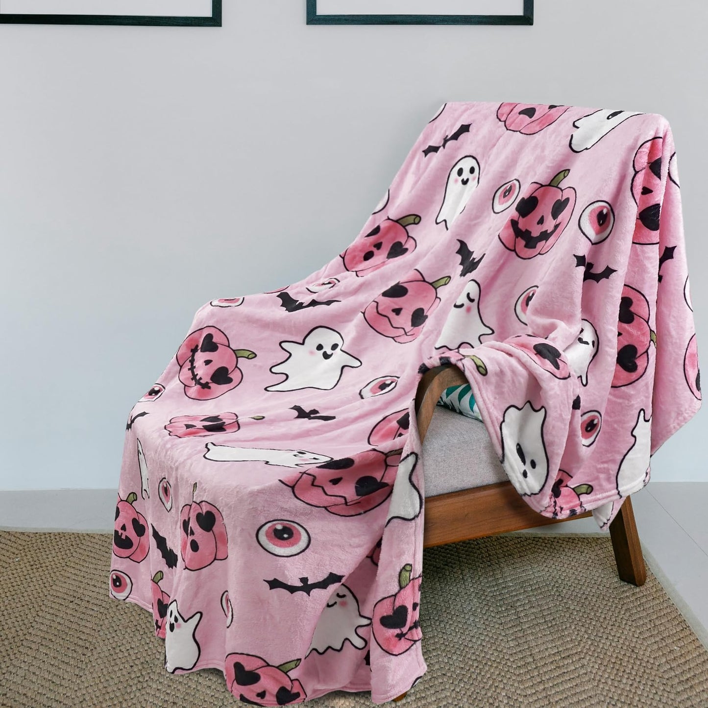 Halloween Throw Blanket Ghost Fleece Flannel Blanket Goth Halloween Soft Cozy Plush Blankets for Couch Bed Sofa Pink Spooky Decor 60"X50"