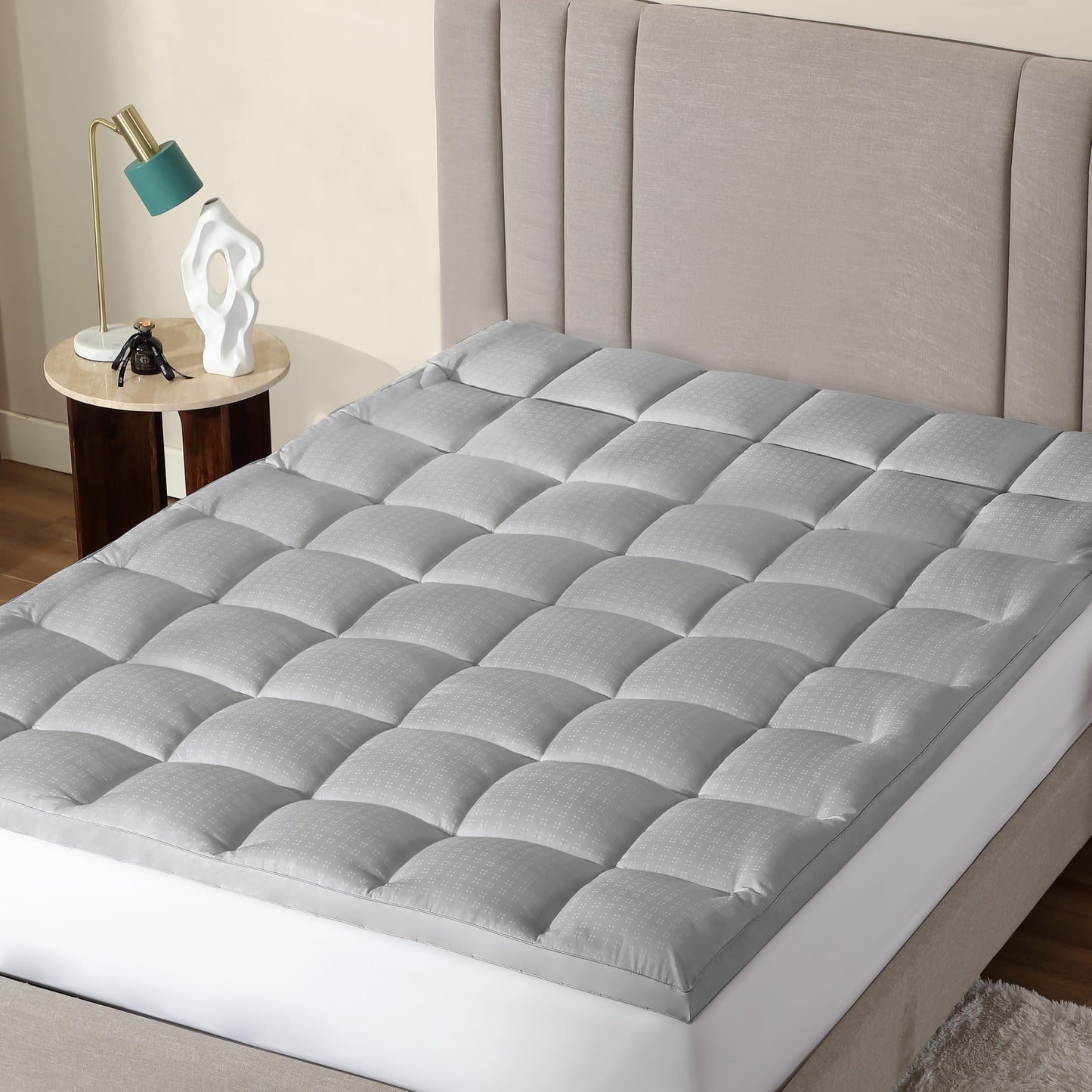 CirclesHome Hotel Collection Twin XL Size Hybrid Mattress Protector & Pad - Extra Padded, Thick, Plush, & Fitted Mattress Topper for Bed - Comfortable Pillow Top Mattress Cover