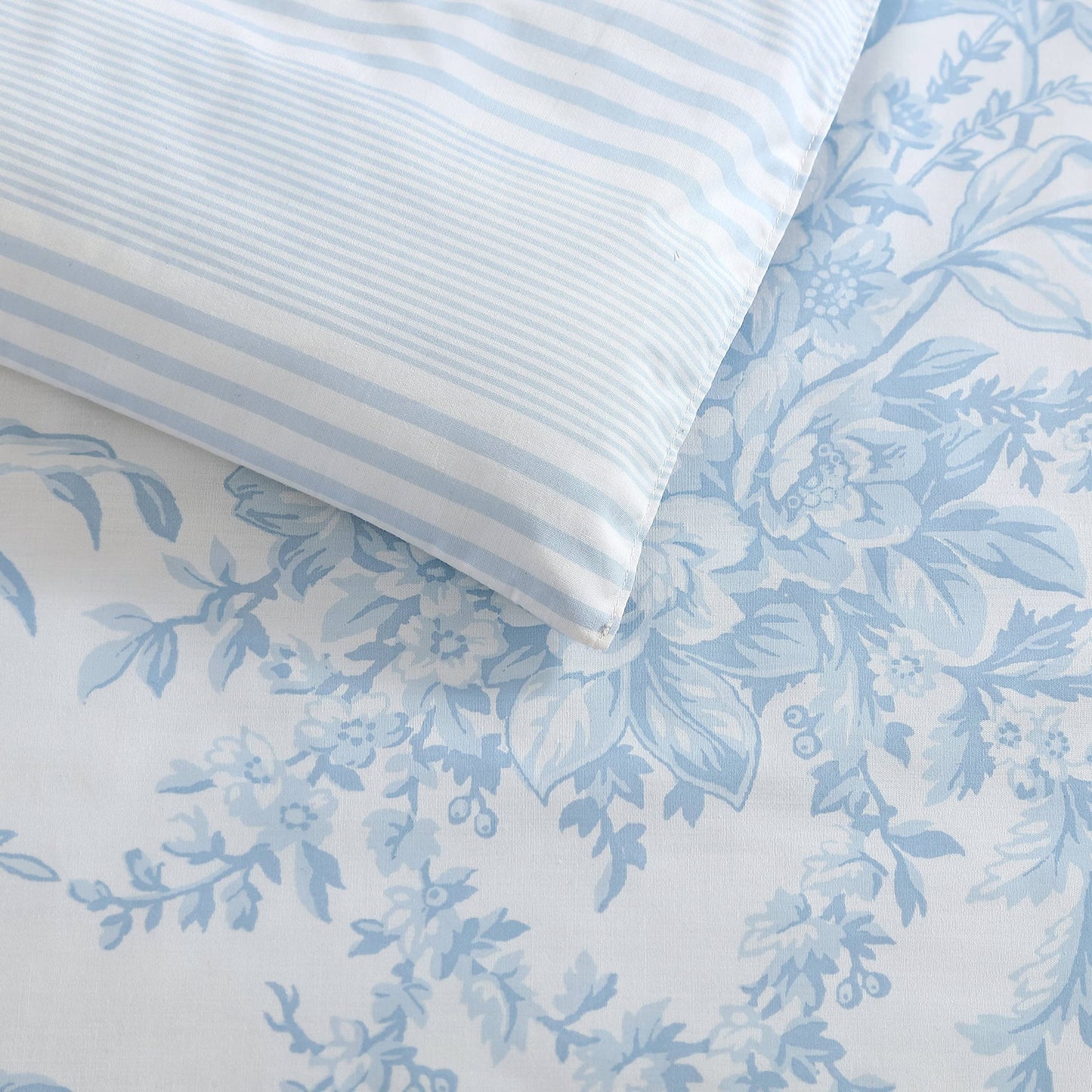 Laura Ashley – Queen Comforter Set, Soft Bedding with Matching Shams, Reversible Floral Room Decor, College Dorm Room Essentials (Bedford Blue)