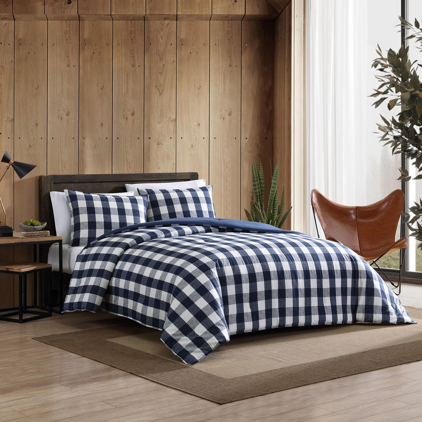 Eddie Bauer - Queen Comforter Set with Shams, Cotton Reversible Bedding, Medium Weight All-Season, Lakehouse Plaid Blue