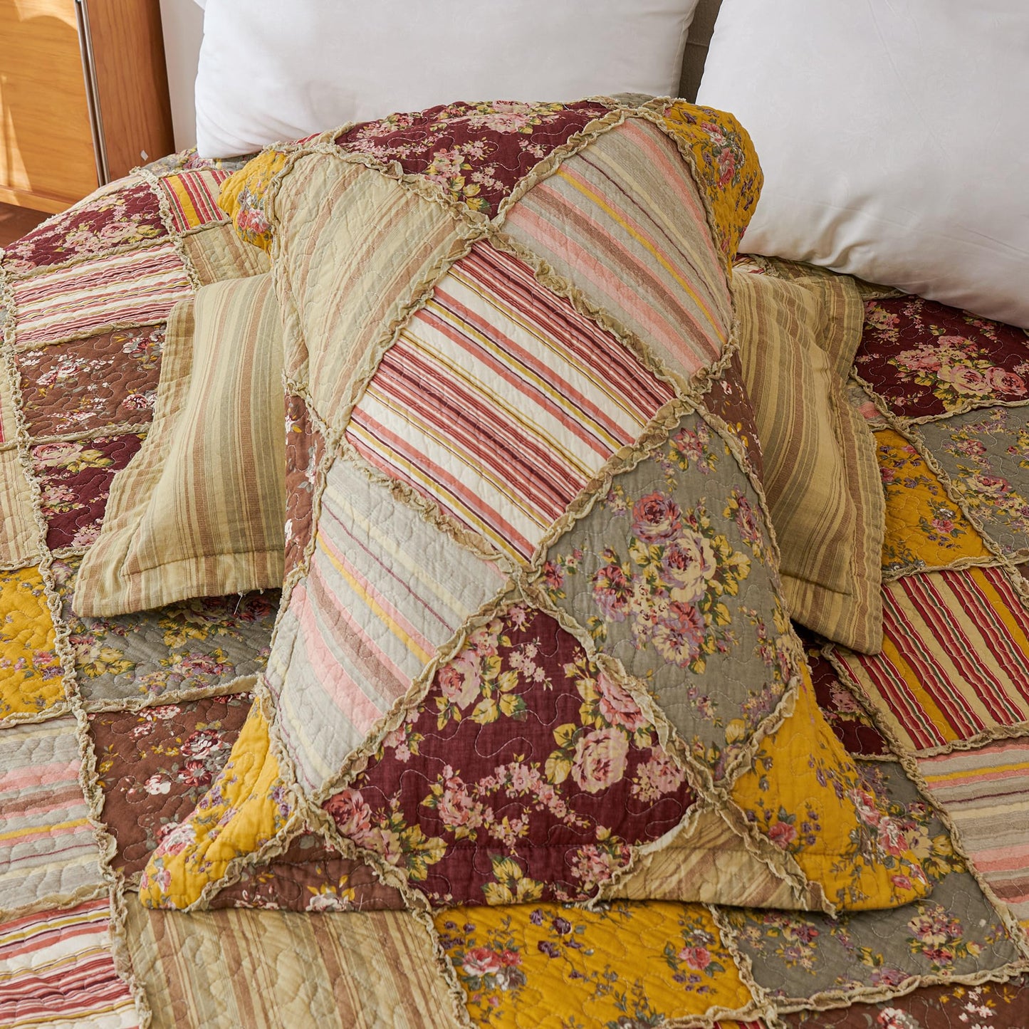 Cmfshape Floral Quilt Sets Bedspread Set 100% Cotton Patchwork Bedding Set, All Season Use Lightweight Reversible Coverlet Quilts with 2 Pillow Shams(Queen 90"x90")