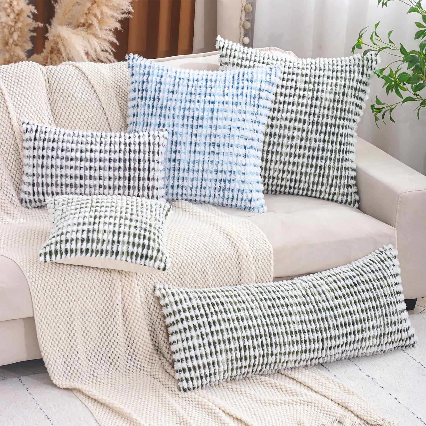 LUOYEHK Boho Throw Pillow Covers 22x22 Inch Set of 2 Chenille Tufted Pillowcase Farmhouse Neutral Cushion Covers for Couch Sofa Bed Living Room, Green White