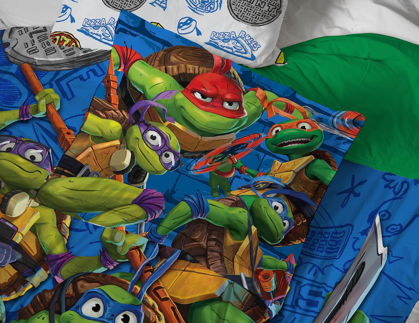 Jay Franco Nickelodeon Teenage Mutant Ninja Turtles Twin Comforter Set - 5 Piece Bedding Includes Sheet Set & Pillow Covers - Super Soft Mutant Mayhem Microfiber Bed Set