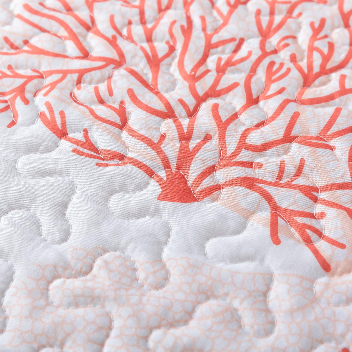 Soul & Lane Coastal Quilt Set - King and 2 Shams, Quilted Coastal Bedspread with Beach Theme, Ocean Bedding Set, Summer Nautical Quilt, Beachy Comforter with Tropical Motif, Sea of Coral