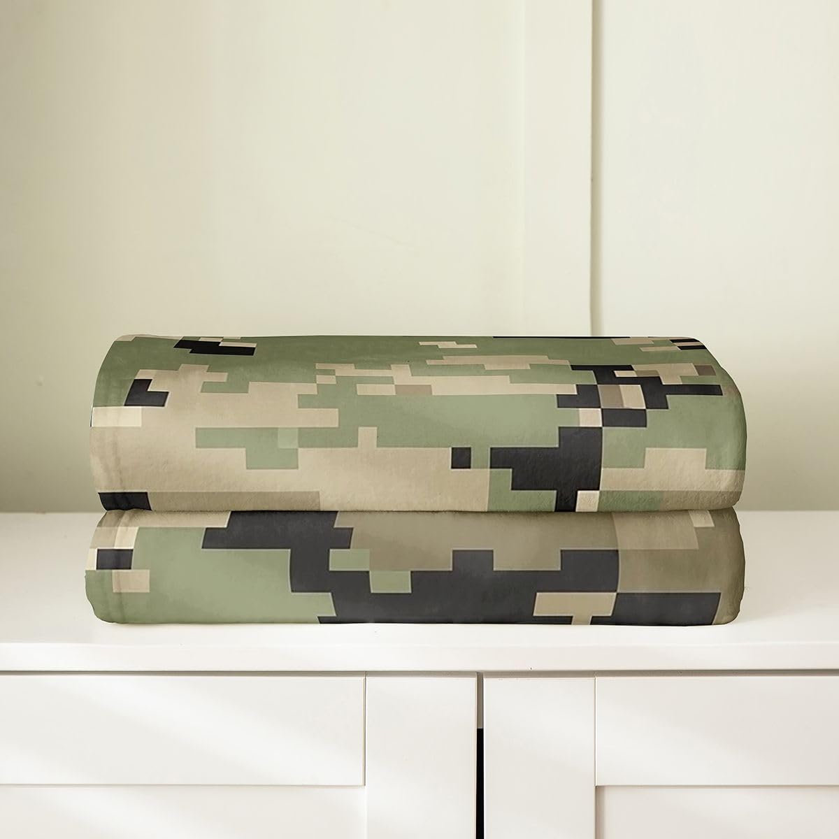 jejeloiu Camouflage Print Flannel Fleece Throw Blanket Camo Baby 30"x40" Army Camo Fleece Throw Blanket for Kids Women Men Military Style for Bed Couch Chair Living Room Bedroom Decor