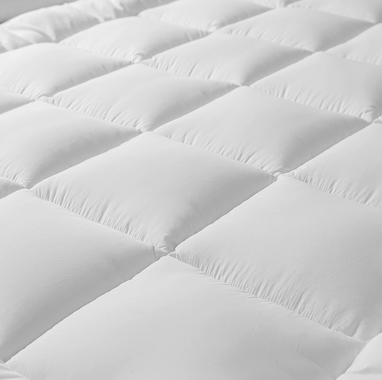 Plush Topper, Viscose Derived from Bamboo, Filled Mattress Topper, 2 Inches Thick Hypoallergenic Overfilled Down Alternative Anchor Bands Mattress Topper, Soft Cotton Shell, California-King