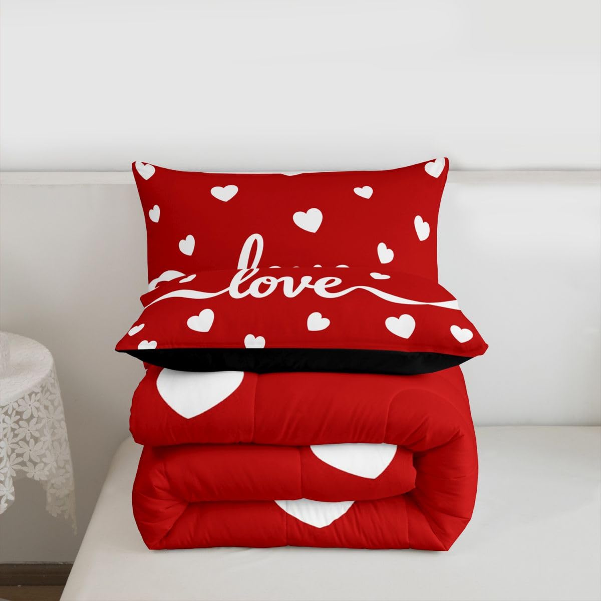 Erosebridal Couples Cute Heart Comforter Set Queen Size Cartoon Love Heart Bedding Set for Men Women Bedroom Romantic Valentine Day Gift Comforter White Red Geometric Quilt Duvet
