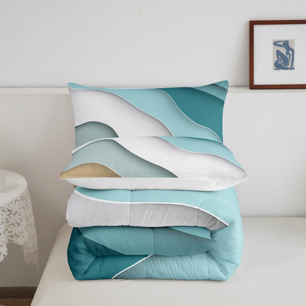 Abstract Ombre Comforter Set Ocean Waves Bedding Set Decor Blue Sea and Beach Quilt Set Tropical Summer Contemporary Duvet Insert Teens Kids Adults Room Decor 3pcs Queen Size