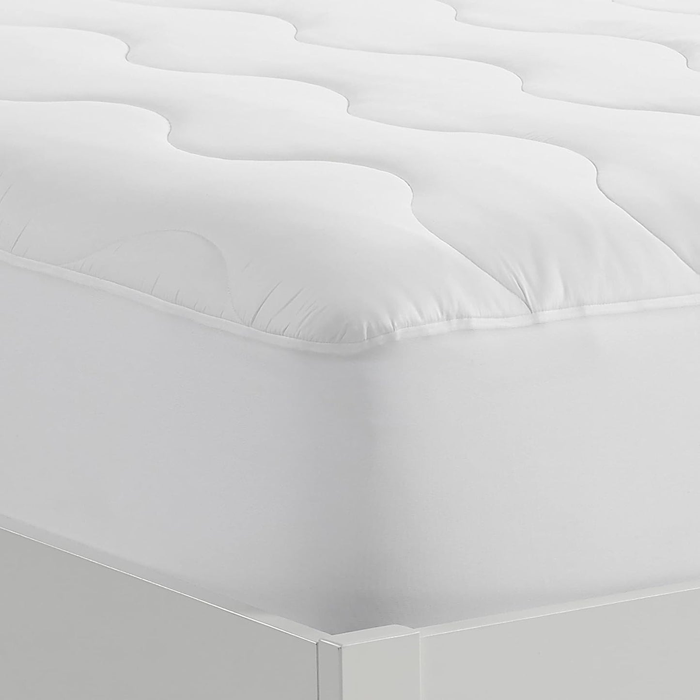 Serta Air Dry Extra Comfort Performance Fabric Quilted Mattress Pad, Cooling and Breathable Mattress Cover, Moisture Wicking Protection with 15" Deep Pocket, Full, White