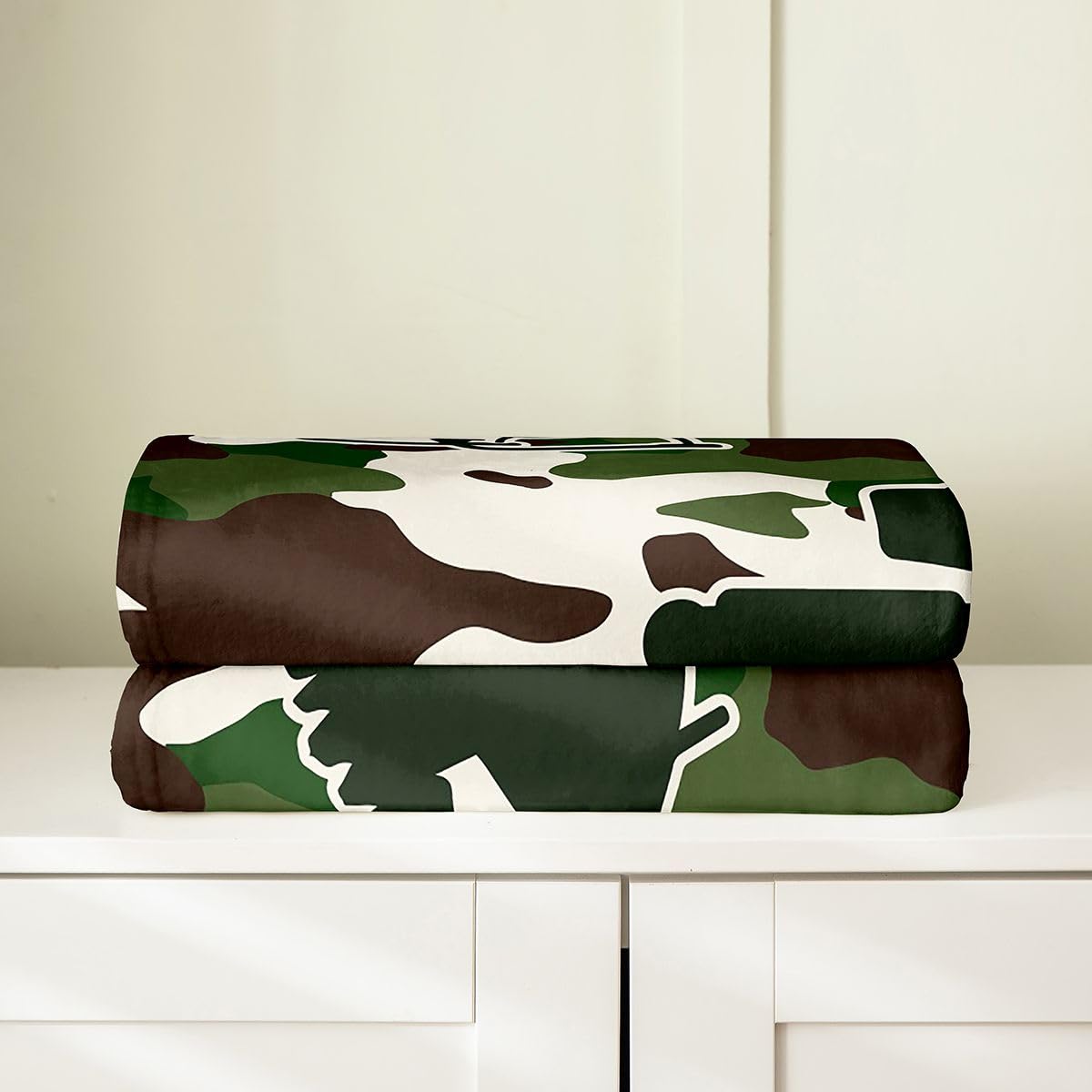 Erosebridal Camo Military Vehicle Flannel Blanket Throw 50x60 Inch Tank & Jet Silhouette Fleece Blanket Boys Men Modern Army Aircraft Fuzzy Plush Throw Kids Adults Camouflage Art Decor