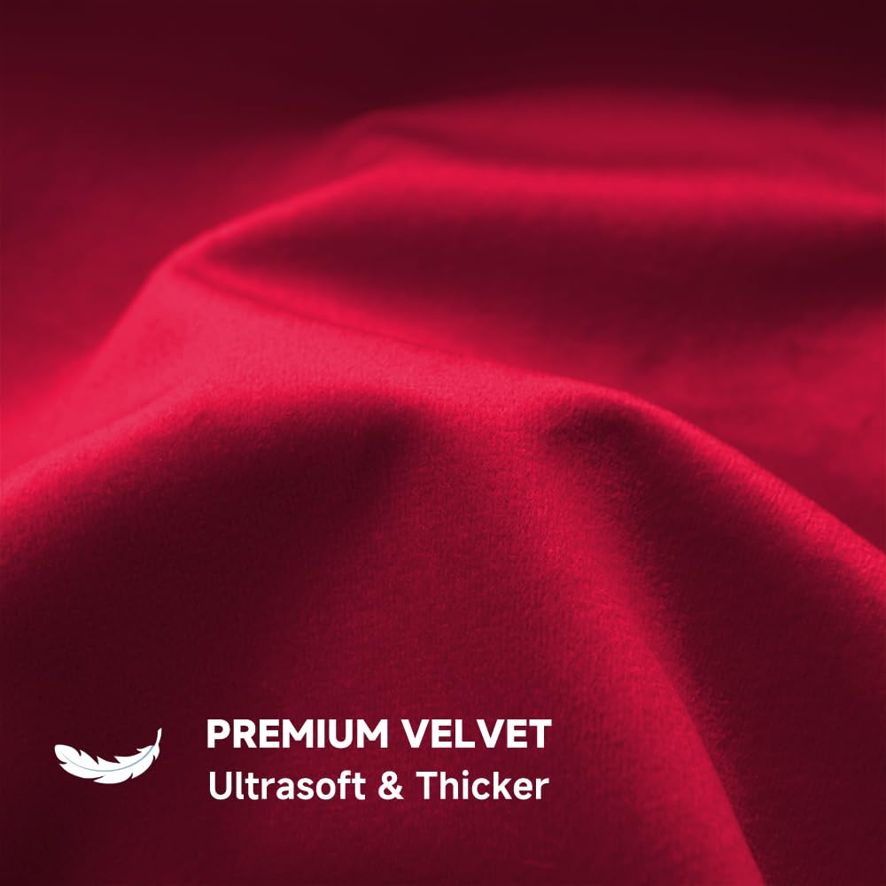 QUORGVES Red Velvet Throw Pillow Covers 18x18 Inch Set of 2