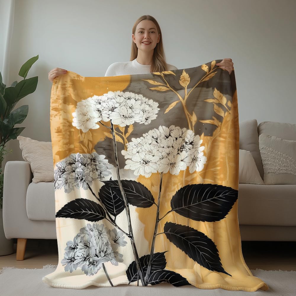 HUNXIAOJ Flower Print Blanket Rustic Floral Throw Blanket Floral Bedding Country Flower Decor Warm Soft Flannel for Bed Sofa Couch (49in x 59in)