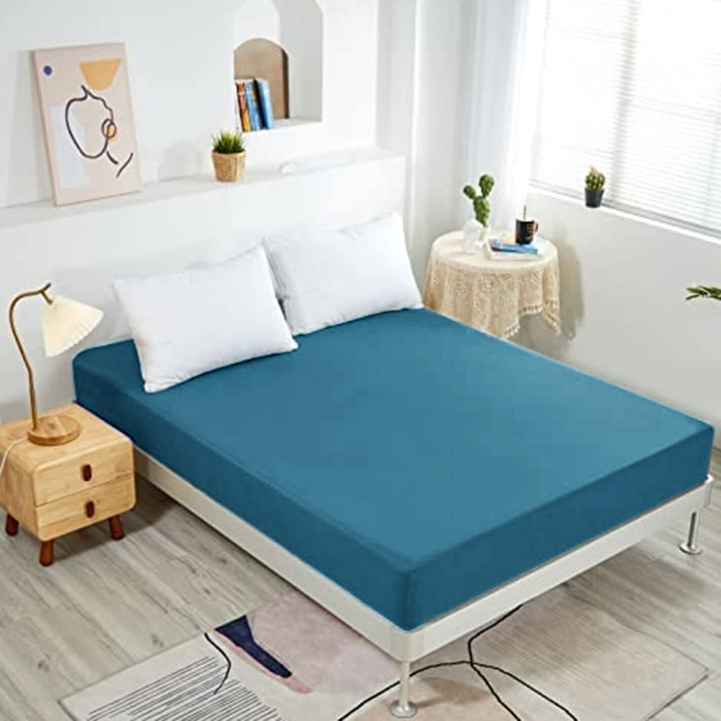 NHNHN Fitted Sheet-Deep Pockets-Soft Microfiber-Easy Care-Shrinkage and Fade Resistant-Fitted Sheets Queen Size for Girl Woman Teens Kids-Only 1 Fitted Sheet (Queen, Turquoise)
