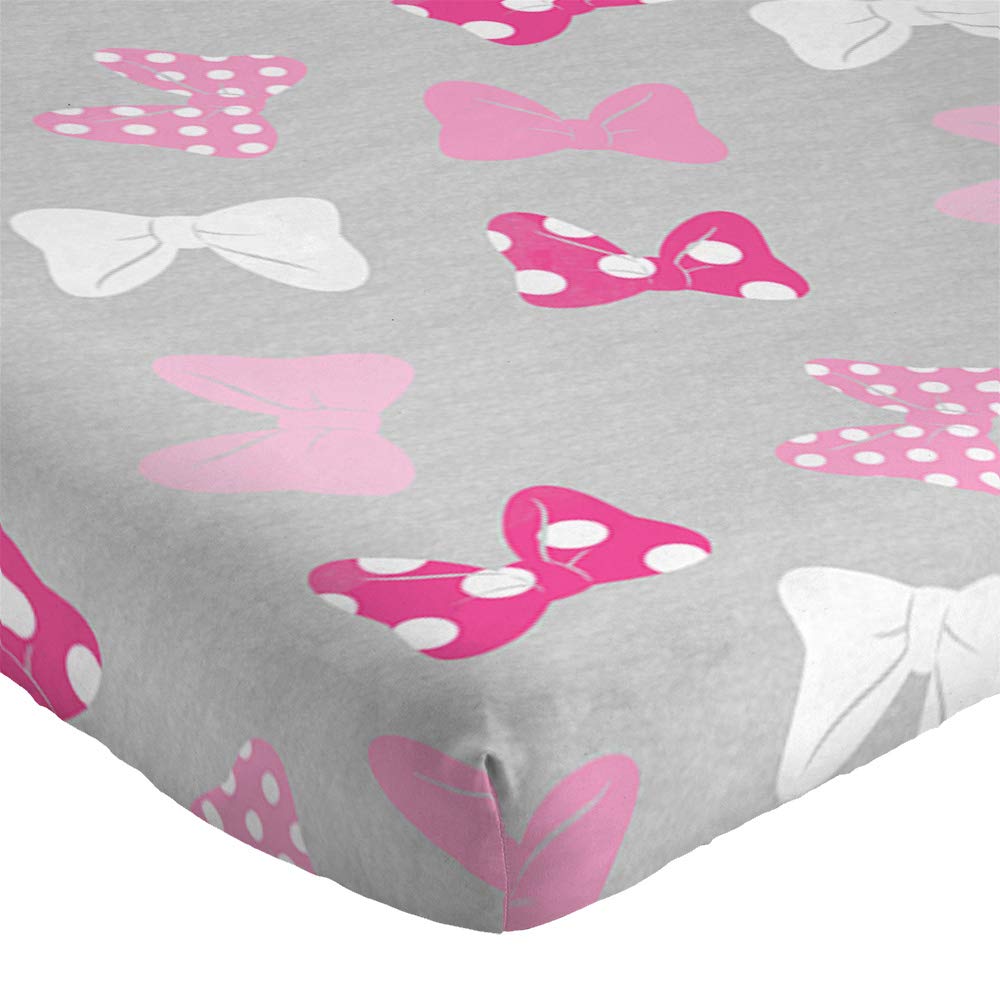 Disney Minnie Mouse Kids 5 Piece Twin Comforter Set for Girls - Bed in a Bag with Reversible Comforter, Sheets & Sham - Super Soft Fade Resistant Microfiber, Machine Washable (Official Disney Product)