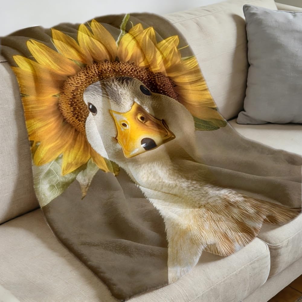 ZHOUSHUTONG Funny Duck Throw Blanket Super Soft Warm Cozy Flannel Blanket for Couch Bedroom Sofa Office Rustic Farmhouse Home Decor Gift for Women Girls Kids 49"x59"
