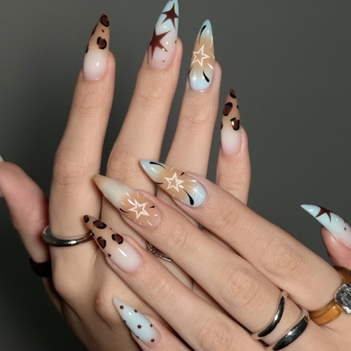 Hkanlre Leopard Print Press on Nails Tips Full Cover Gradient False Nails Long Stiletto Fake Nails for Women 24PCS